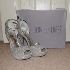 abi’s closet 🌸 JLO